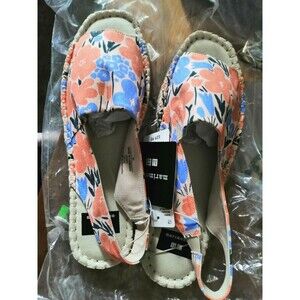 NWT Uniqlo Marimekko Espadrille Sandals (Size XL, US Size 9)